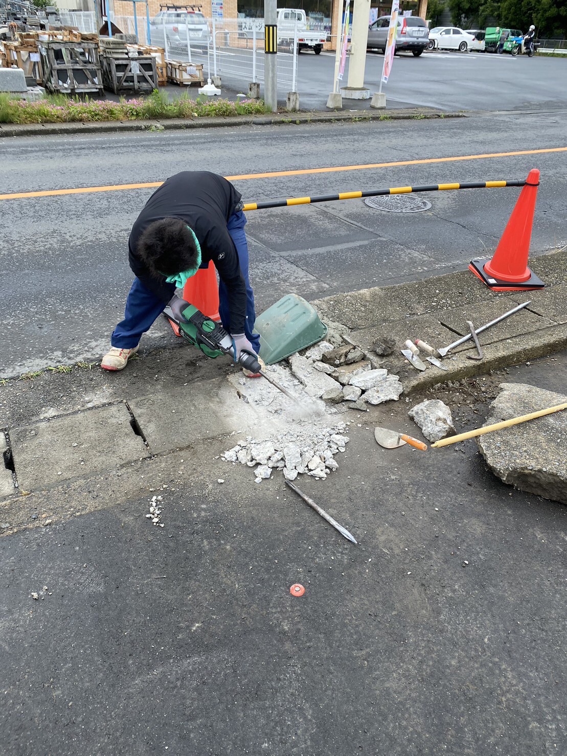 茨城県石岡市　削り工事